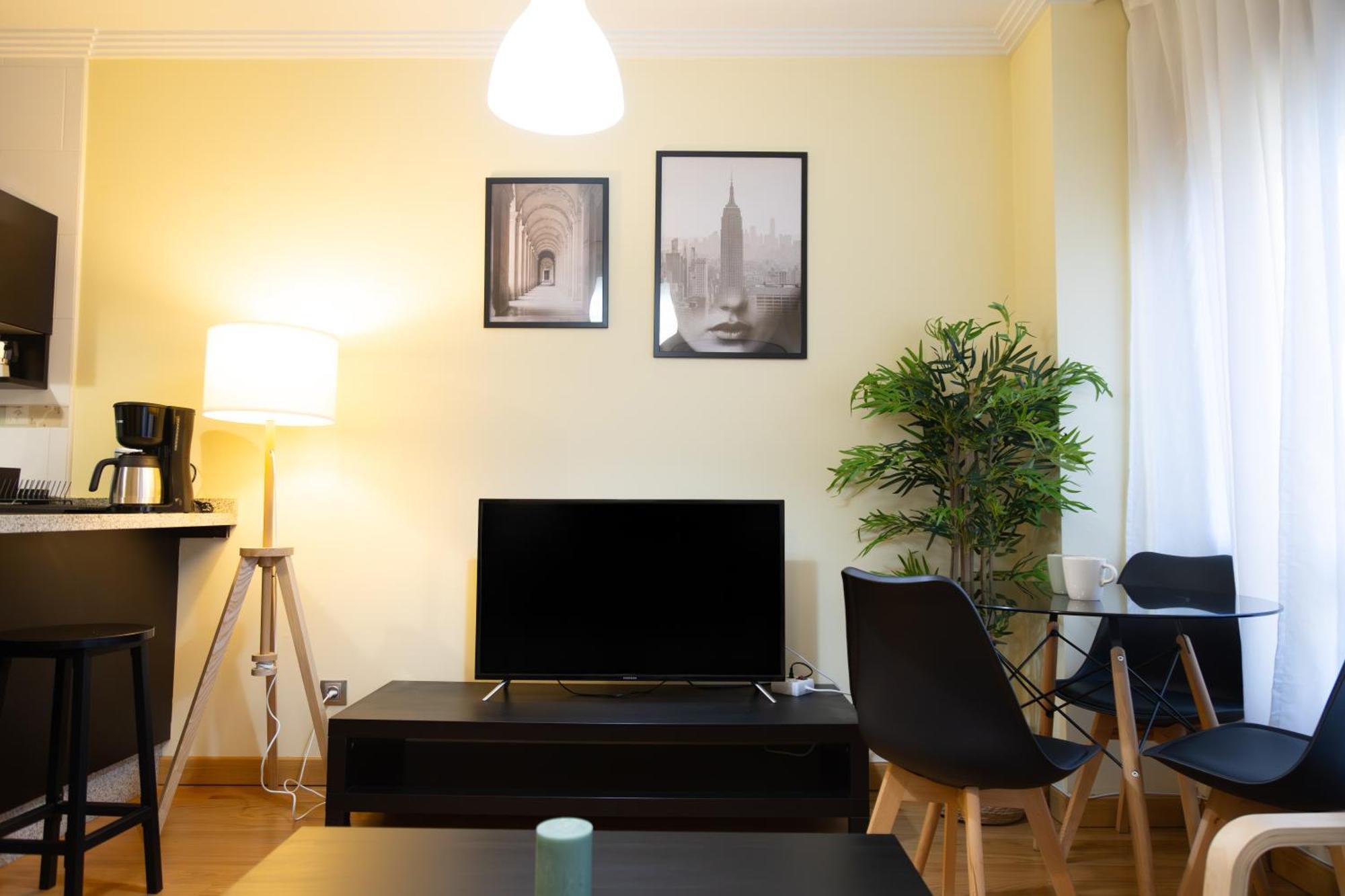 Apartamento Con Garaje, Centrico Y Luminoso Pontevedra Exterior foto